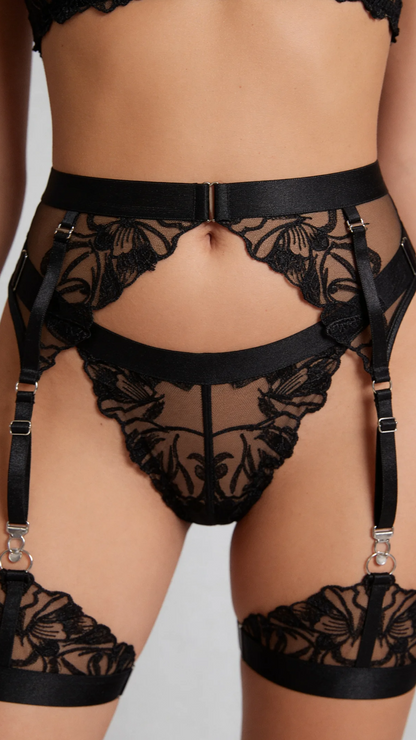 Vamp Lingerie Set